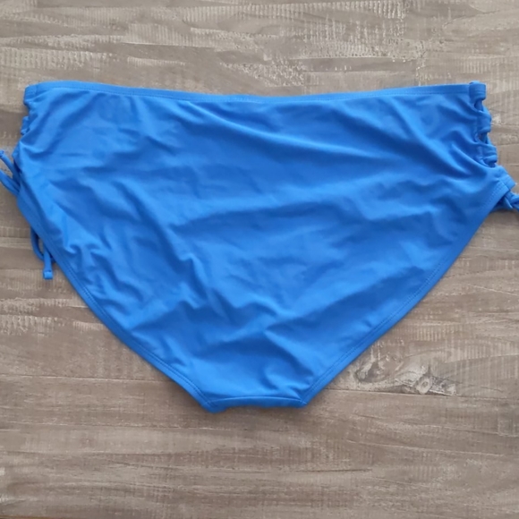 Time and Tru Women's Solid High Waist Swims bottom - Picture 7 of 8